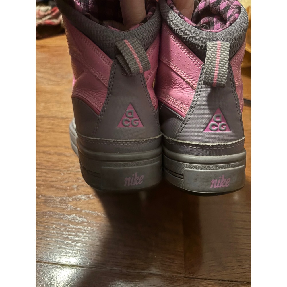 Nike Woodside 2 High Duck Boot Pink Grey Gingham 524876-002 6Y / Women 7.5 - Picture 11 of 11